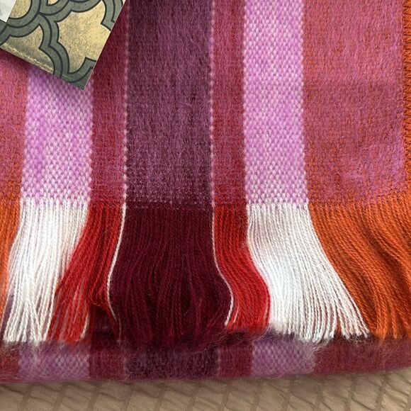 Beautiful alpaca scarf from Ecuador so soft and warm! - Picture 3 of 9